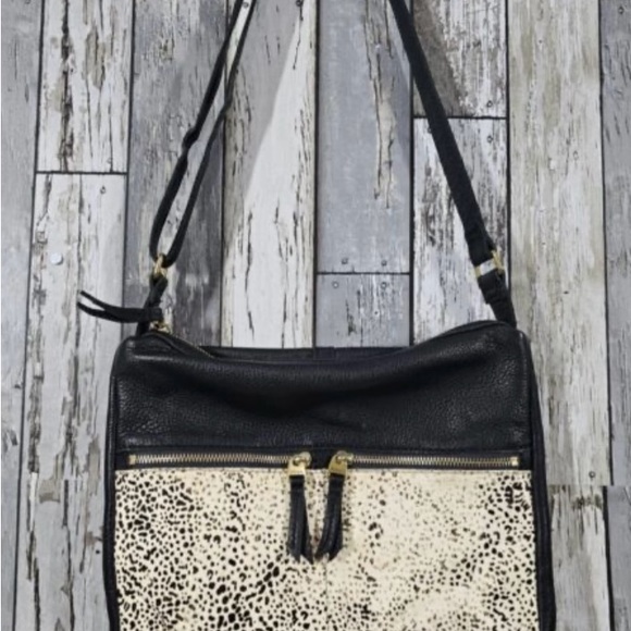 Fossil Erin Fold Over Leather Bag- Gently Used - Picture 2 of 7